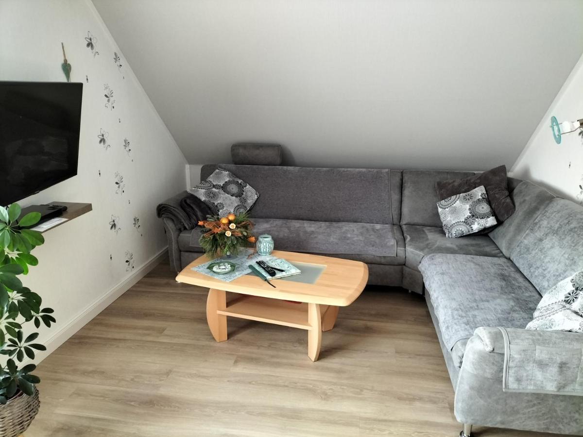 Ferienwohnung Brentano_ 65230 Moormerland Esterno foto